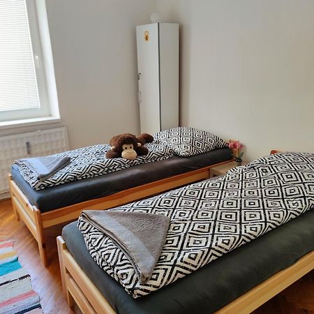 Fast Apartment In The Centrum Levice Ngoại thất bức ảnh
